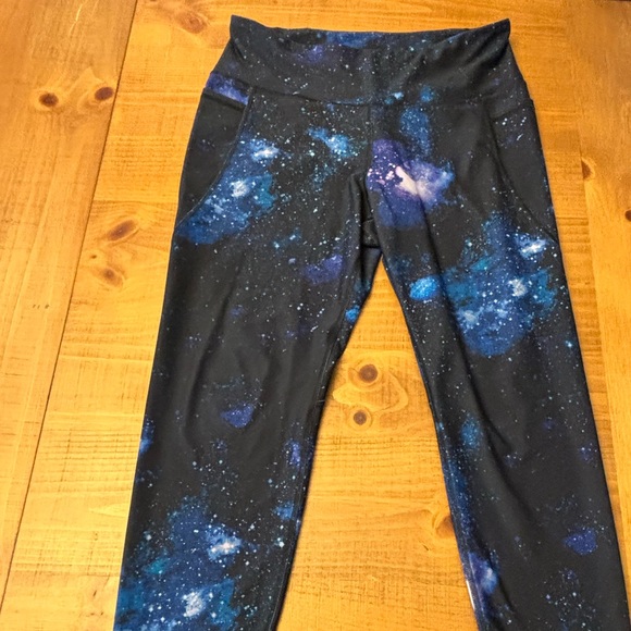 Old Navy Elevate Athletic Leggings🌺2 for $14 or 4 for $20 - Picture 6 of 8